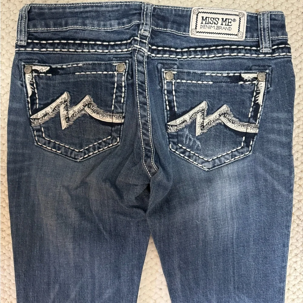 Miss Me Jeans - Picture 1 of 5